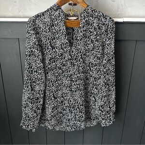 Banana Republic Black and‎ White Patterned Blouse Size Large
